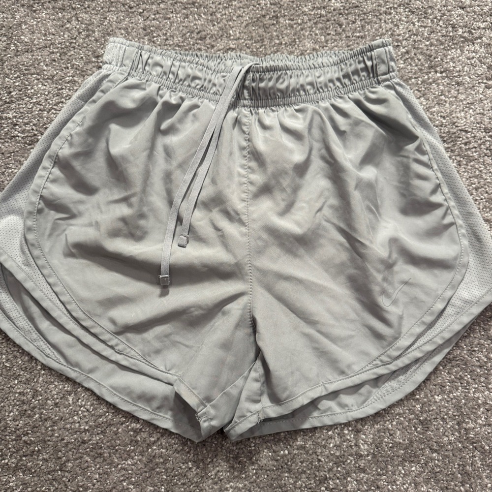 Nike Running Shorts Womens XS Gray Athletic Stride Training 831558-012 Dri-FIT